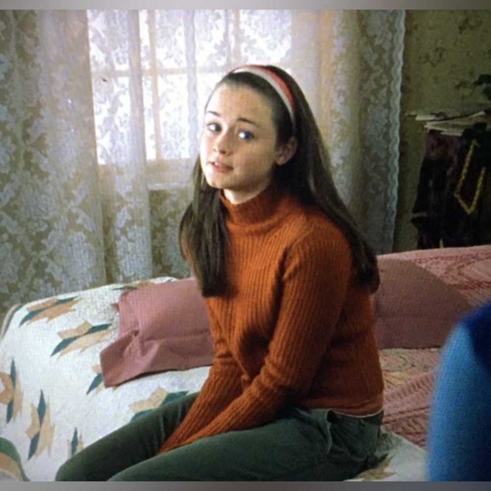 ASO Rory Gilmore iconic orange sweater alt Gilmore Girls